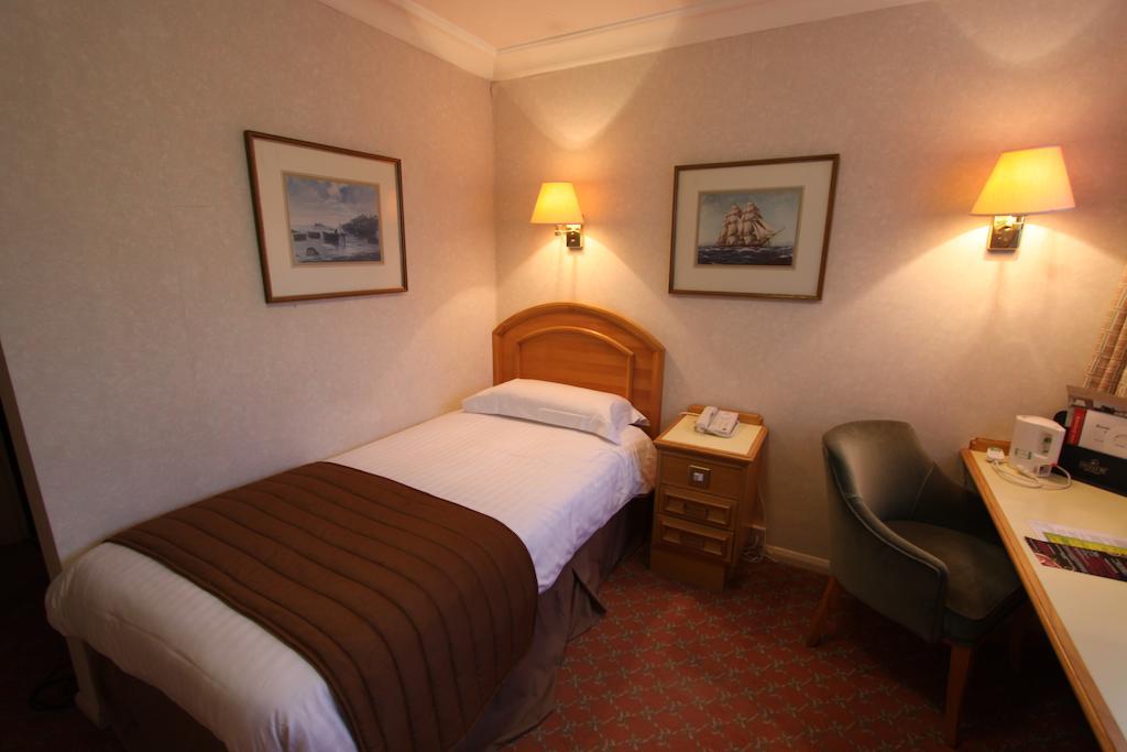 Swallow Churchgate Hotel Harlow Δωμάτιο φωτογραφία